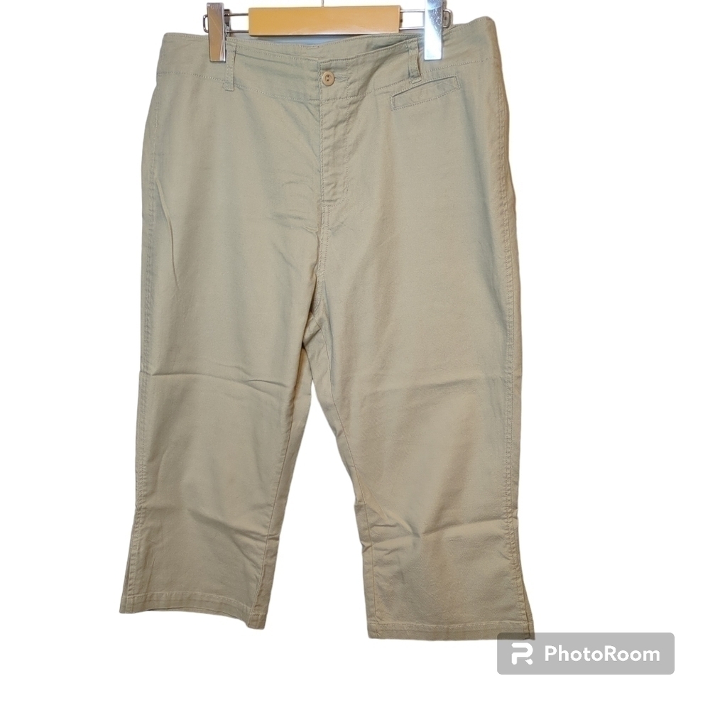 Woolrich Women's Tan Wide Leg Cropped‎ Pants Size 10